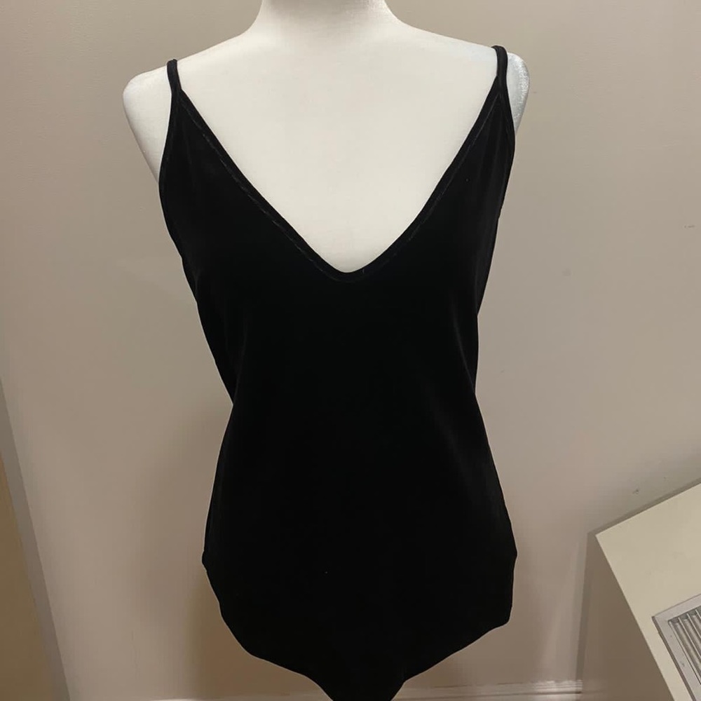 Black velvet top